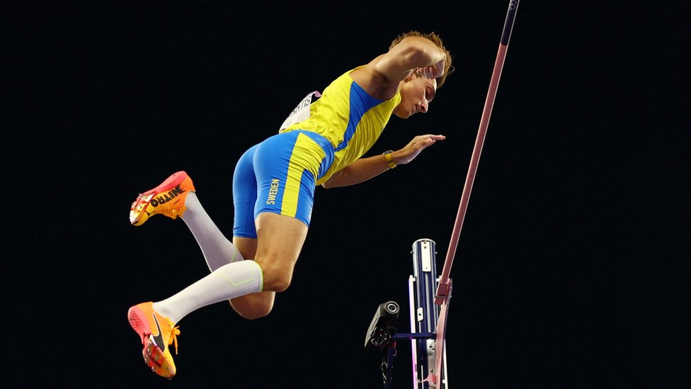 Olimpijske igre u Parizu 2024: Nova medalja za Hrvatsku, vaterpolisti Srbije za polufinale protiv Grka, svetski rekord u skoku s motkom 4 armand duplantis