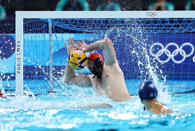 Olimpijske igre u Parizu 2024: Srpski vaterpolisti na korak od medalje, u dramatičnom finišu pobedili Grke 5 Jedan od heroja utakmice bio je srpski golman Radoslav Filipović