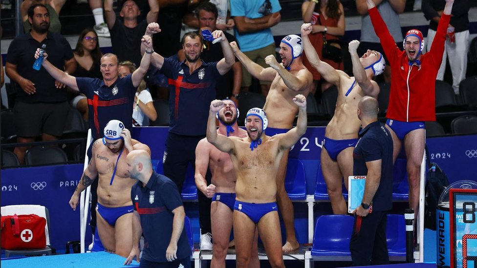 Olimpijske igre u Parizu 2024: Četvrta medalja za Srbiju, tekvondistkinja Aleksandra Perišić ubedljivo do finala 3 Slavlje srpskih vaterpolista