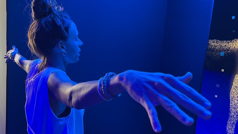 Pariz 2024.: Veštačka inteligencija pokušava da otkrije ko su budući učesnici Olimpijskih igara 2 Fračeska, iz Barselone, testira sistem u Parizu