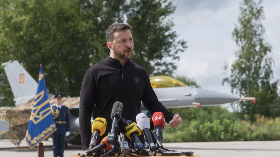 Rusija i Ukrajina: Kako borbeni avioni F-16 sa Zapada mogu da pomognu Kijevu 2 zelenski, lovac f-16