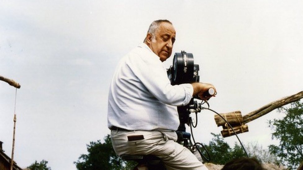 Film: Aleksandar Saša Petrović, od veličanstvenog reditelja do nepodobnog stvaraoca 1 Aleksandar Saša Petrović, snimanje filma Seobe