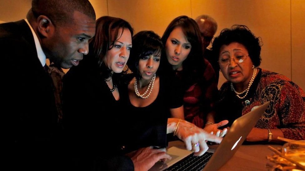 Izbori u Americi 2024: „Mešovita“ porodica koja stoji iza Kamale Haris 2 Kamala Haris, Toni Vest, Maja Haris, Mina Haris i majka Tonija Vesta Pegi Redik