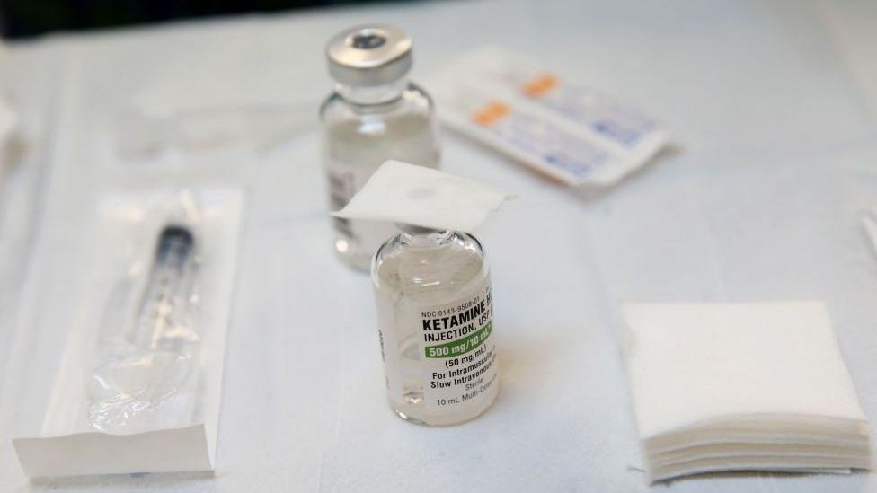 Smrt Metjua Perija otkriva ketaminski „divlji zapad“ u Holivudu 3 Doza ketamina u bočici sa zapakovanom injekcijom