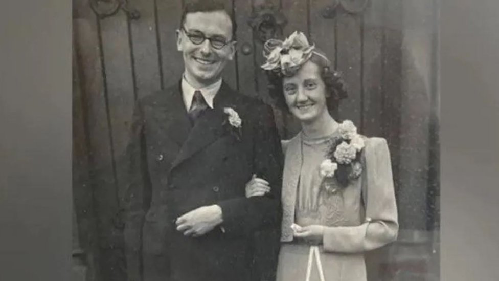 „Nema posebne tajne dugog života": Srećan 112. rođendan najstarijem muškarcu na svetu 2 Džon i Blodven Tinisvud