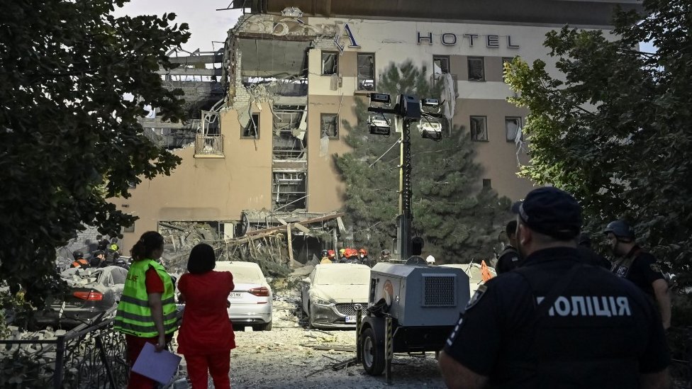 Rusija i Ukrajina: Drugi dan zaredom veliki ruski napad, pogođen hotel u rodnom mestu Zelenskog 1 Ukrajina, napad, Rusija