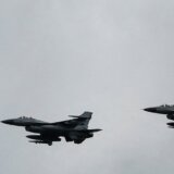 Ukrajinski avion F-16 uništen u ruskom napadu, 4