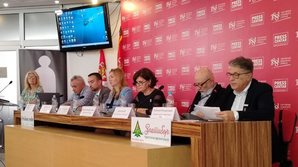 "Tri decenije od ratova, 10.000 nestalih i dalje bez traga": Crveni krst povodom Međunarodnog dana nestalih 1