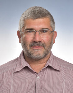 Građanke i građani Kikinde protiv kiča i šunda: Peticija protiv održavanja koncerta Jelene Karleuše tokom Dana ludaje 3