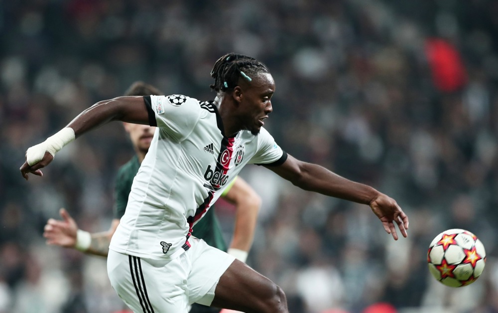 Zlatna rezerva: Doskorašnji napadač Fenerbahčea prekonoć miljenik navijača Galatasaraja 3 Zlatna rezerva: Doskorašnji napadač Fenerbahčea prekonoć miljenik navijača Galatasaraja 3