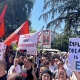 Novi natpis govora mržnje i pretnje Albancima u Bujanovcu, osude dolaze i iz Prištine (FOTO) 1