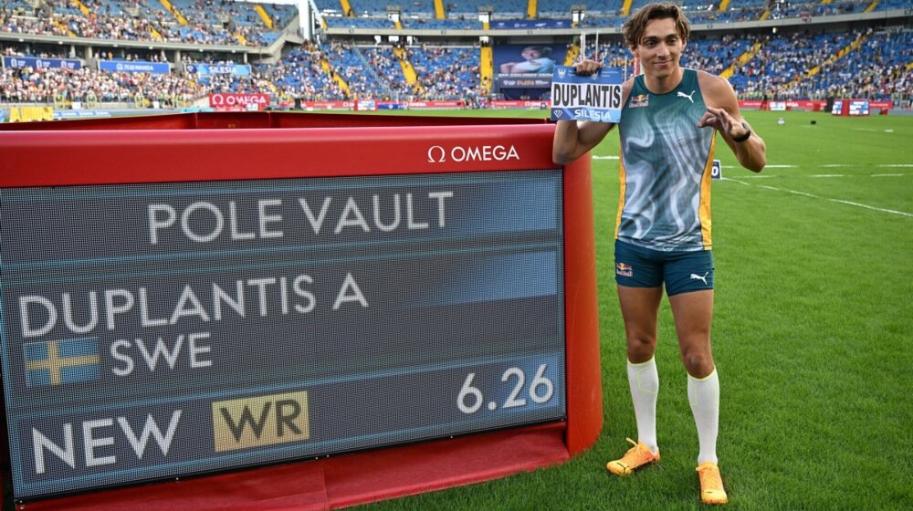 Duplantis opet nadmašio sebe: Švedski skakač motkom ponovo popravio svoj svetski rekord za jedan centimetar (VIDEO) 1