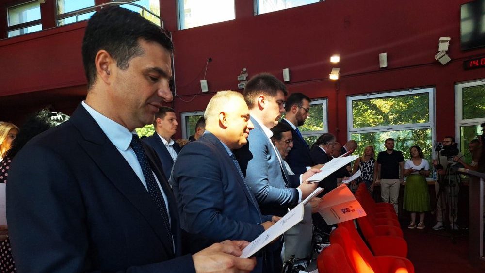 Dragoslav Pavlović Australijska kompanija traži dozvolu za nastavak istraživanja bakra i srebra kod Niša, iako je gradonačelnik kazao da je ono obustavljeno: Opozicija protestuje 3