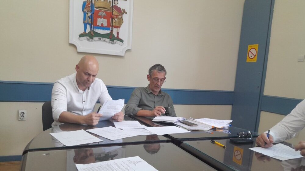 "Ne znam cifru, nije me interesovalo": Odbor niške Skupštine odlučivao o zaradama i naknadama za funkcionere, ali javnosti prećutao iznose 1