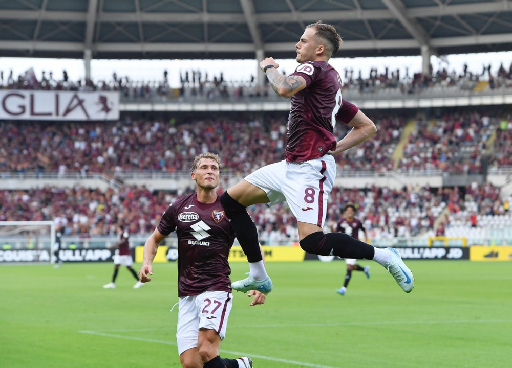 Elegantni gol Ivana Ilića, Škot strelac za Torino posle više od 60 godina (VIDEO) 2 Elegantni gol Ivana Ilića, Škot strelac za Torino posle više od 60 godina (VIDEO) 2