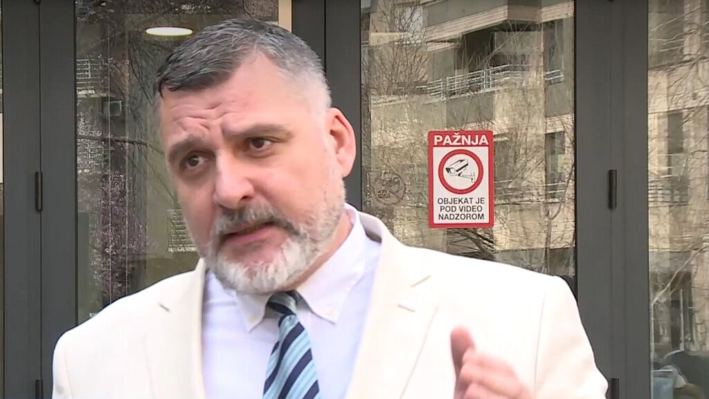 Službe bezbednosti zauzete hapšenjem ekoloških aktivista, a ne reaguju na ugrožavanje zemlje 3 Službe bezbednosti zauzete hapšenjem ekoloških aktivista, a ne reaguju na ugrožavanje zemlje 3