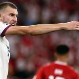 Novi Jap Stam na San Siru: Strahinja Pavlović posle debija za Milan zahvalio rosonerima na toploj dobrodošlici (VIDEO) 4