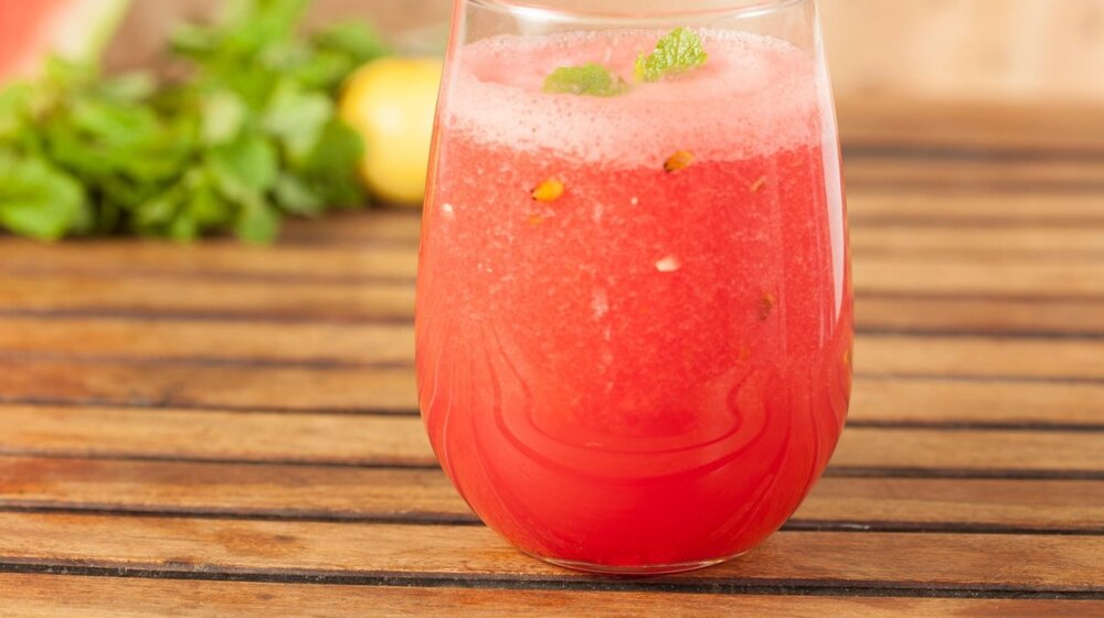 Čisti jetru i izbacuje toksine: Pijte ovaj letnji napitak svako jutro na prazan stomak 1