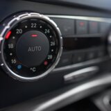 Kombinacija ova dva dugmeta u automobilu može da uštedi gorivo 4