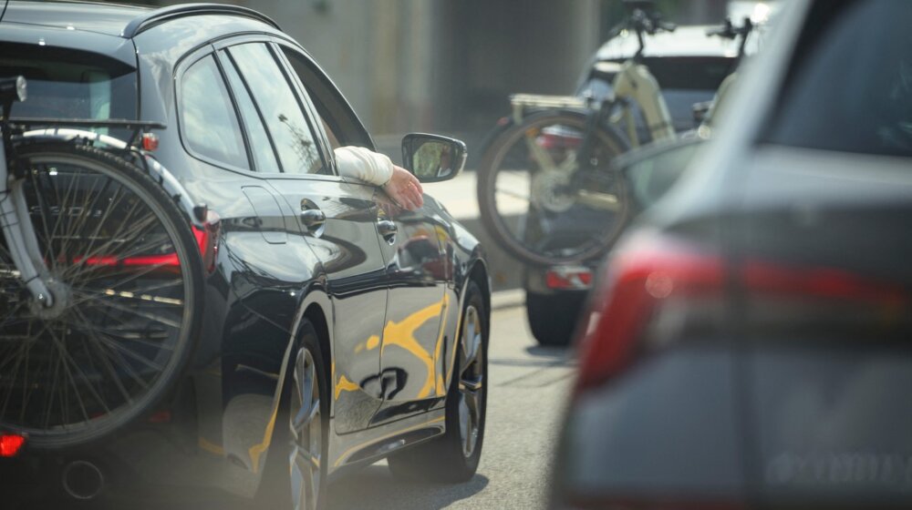 Evo zašto vožnja sa otvorenim prozorima nije dobra za zdravlje 1