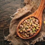 Pistaći su zdravi orašasti plodovi, ali ovi ljudi bi trebalo da ih izbegavaju 2