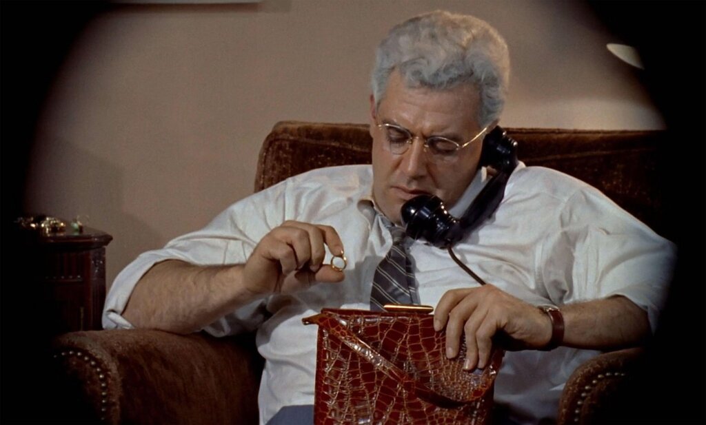 „Prozor u dvorište": 70 godina Hičkokovog filma o klaustrofobiji, voajerizmu i dosadi 1