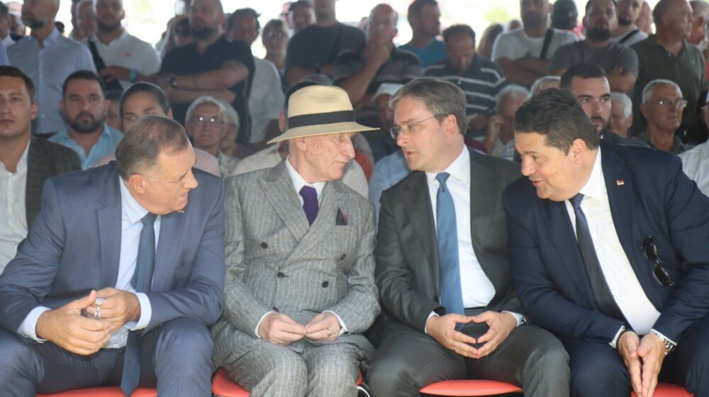 Selaković u RS: Jedinstvo srpskog naroda ne može da rasturi nijedna politika 1