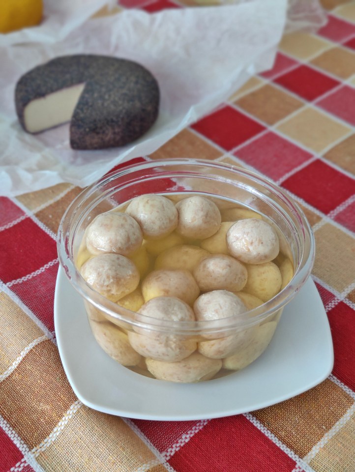 Danijela Ratkov je profesorka hemije iz Starčeva koja pravi sir od pasulja: Priča posle koje ćete na hranu gledati drugačije 2