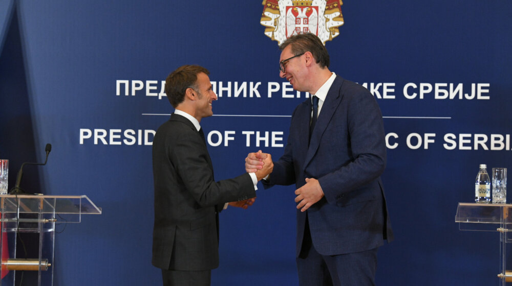 Makronova poseta Beogradu: Lider "kolevke savremene demokratije" u poseti "postmodernoj diktaturi" 1