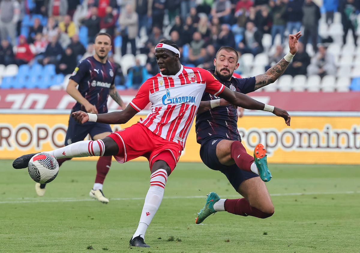 Zvezdu ožario trener iz komšiluka pa je sačinila saopštenje: Decenijska matrica o kojekakvim silama koje bi da unište Partizan 2 Zvezdu ožario trener iz komšiluka pa je sačinila saopštenje: Decenijska matrica o kojekakvim silama koje bi da unište Partizan 2