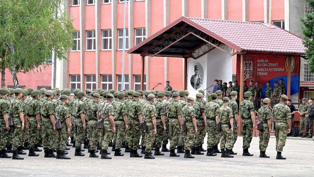 "Potrebno je da prođe još vode Drinom i Miljackom“: Šta stoji iza Dodikove izjave da bi mladići iz Srpske trebalo da služe vojsku u Srbiji? 2 "Potrebno je da prođe još vode Drinom i Miljackom“: Šta stoji iza Dodikove izjave da bi mladići iz Srpske trebalo da služe vojsku u Srbiji? 2