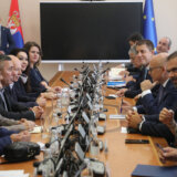 Vlada pozvala sindikate obrazovanja i predškolstva na sastanak 14