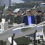 Na aerodromu u Batajnici danas prikaz vojne opreme i jedinica Vojske Srbije "Zastava 2024" 7