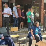 Aktivisti sprečili izvršiteljku i policiju da isele bivše radnike „Trudbenika“ na Novom Beogradu 4