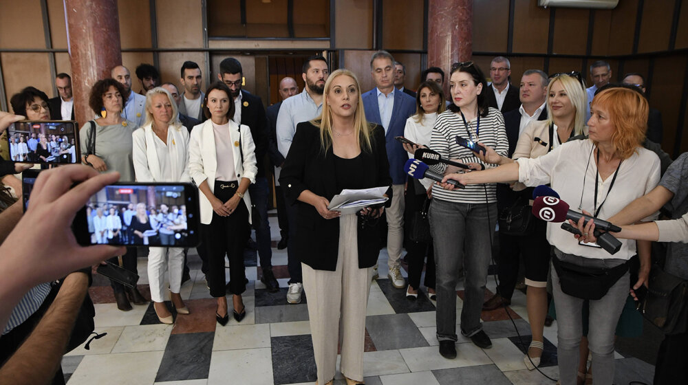 Šta je preduslov da se Srbija modernizuje i postane normalna država? 1