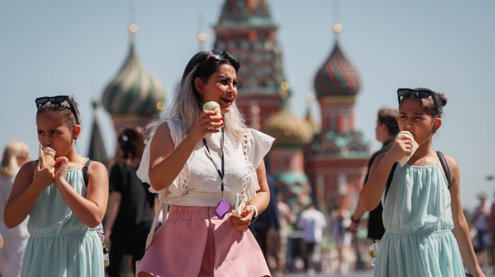 Visoke kazne za porodice bez dece: Šta predviđa zakon koji se razmatra u parlamentu Rusije? 1
