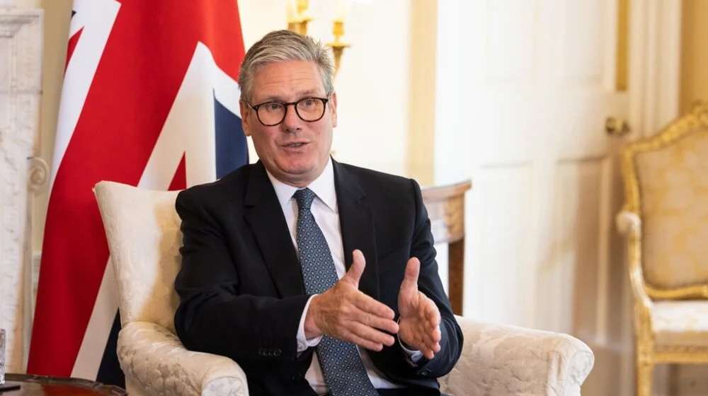 Britanski premijer Starmer odbacio pozive na povlačenje zbog afere Mandelson 8
