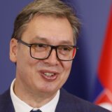 "Vučić ismeva studente": Regionalni mediji prenose kako predsednik Srbije pravi sendviče 4