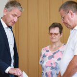 Nervoza u Nemačkoj, očekuju se katastrofalni rezultati za koaliciju Olafa Šolca: Danas izbori u dve pokrajine 7