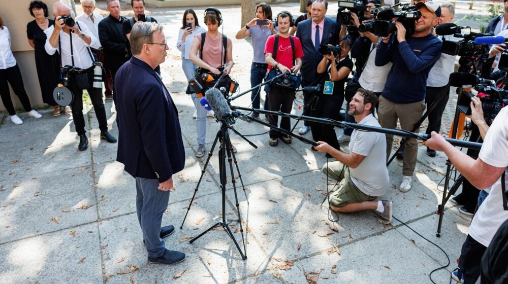 Nemačka desničarska partija AfD već proglasila pobedu na današnjim izborima: Proslava večeras bez novinara 1