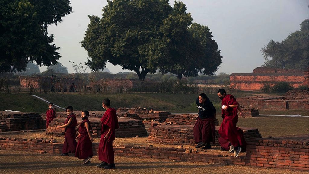 Obrazovanje, istorija, arheologija i Indija: Nalanda - univerzitet koji je promenio svet 5 Ruševine Nalande hodočašće meditacija budisti