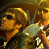 Muzika: Dugi redovi, pad sistema za prodaju, pomama za kartama povratničke turneje grupe Oejzis 8