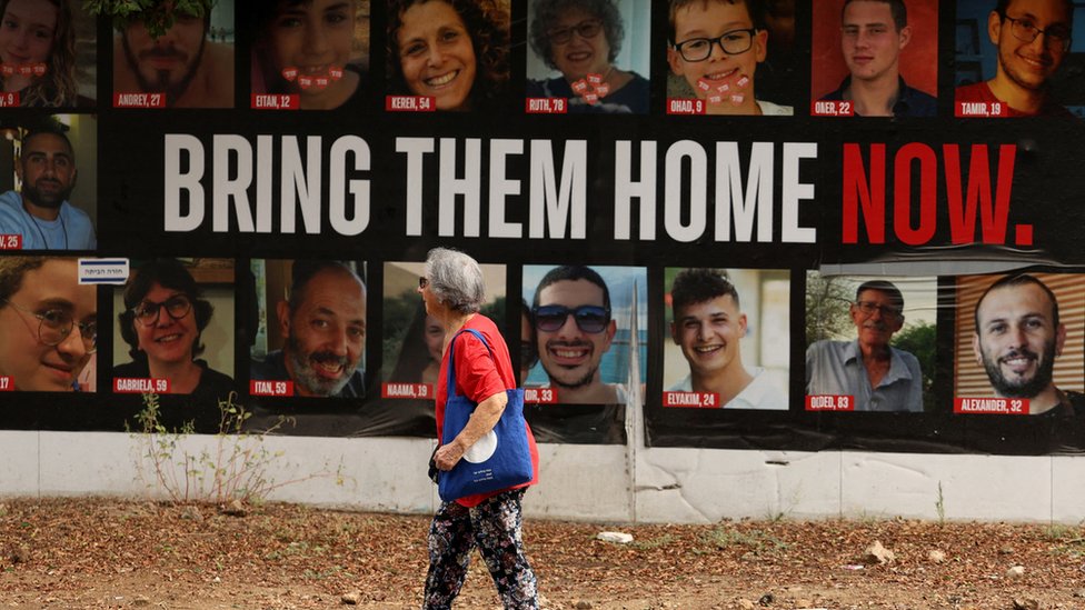 Izrael i Palestinci: Blokirani putevi, letovi otkazani, Izraelci traže od vlade „hitan dogovor o oslobađanju talaca" 7 Protesti, Izrael