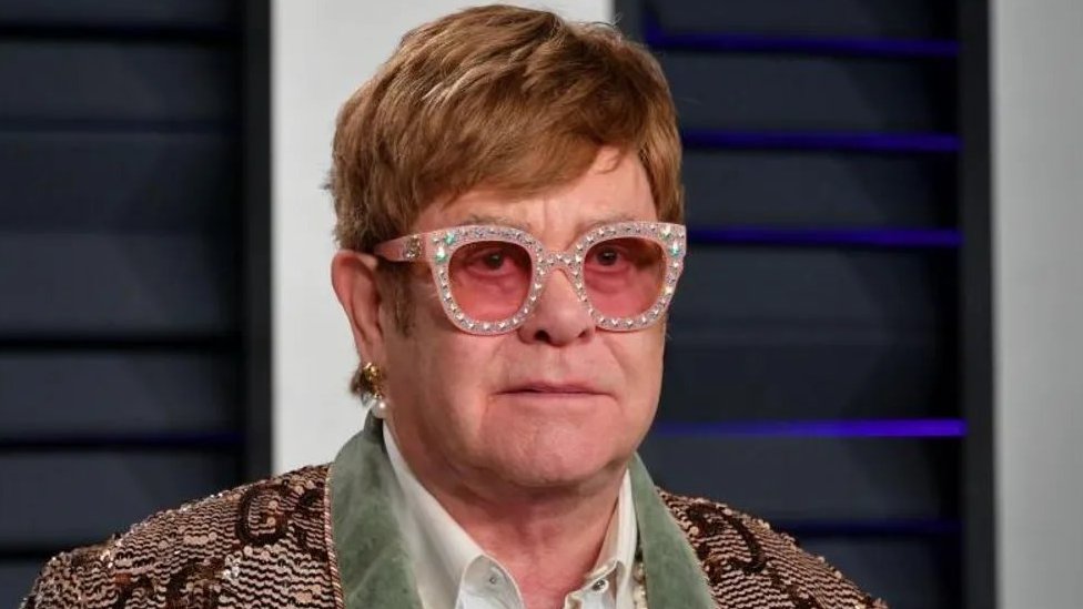 Eltonu Džonu oslabljen vid na oku posle infekcije 1 Elton Džon portret