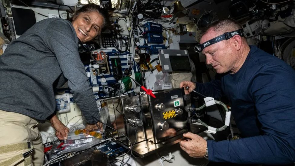 NASA: Letelica Starlajner se vratila iz svemira bez posade 4 Buč Vilmor i Suni Vilijams iz NASA-e