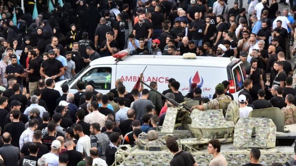 Elektronski uređaji se ne smatraju sigurnim posele eksplozije u Libanu 1 Liban, sahrana posle eksplozije