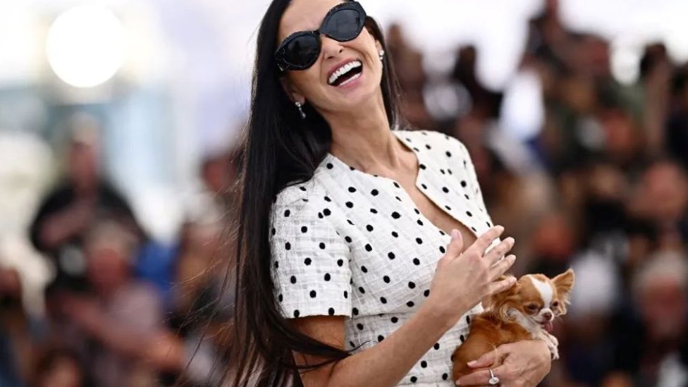 Demi Mur raskrstila s idealom savršenstva u novoj „riskantnoj i sočnoj“ horor ulozi 1 Demi Mur