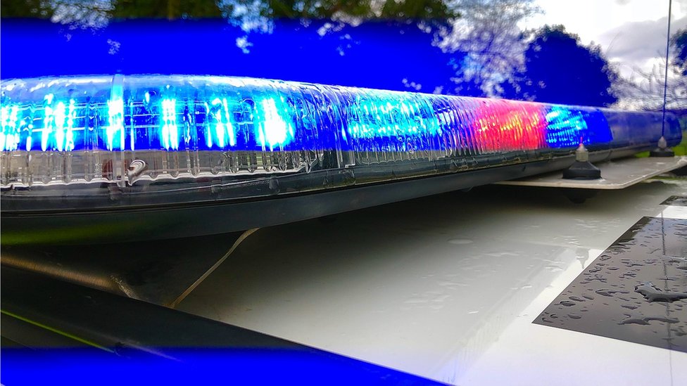 Petoro poginulih sudaru vojnog vozila i putničkog automobila, vozaču Vojske Srbije određeno zadržavanje 1 Ilustracija