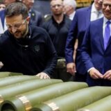 Rusija i Ukrajina: Zelenski predstavlja „pobednički plan" Bajdenu, Haris i Trampu 15