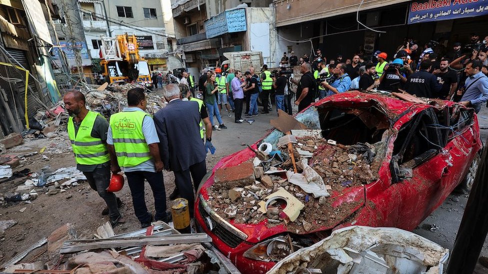 Bliski istok: Izrael tvrdi da je u napadu na Bejrut ubijen komandant Hezbolaha 1 Uništeni auto u udaru na južno pregrađe Bejruta